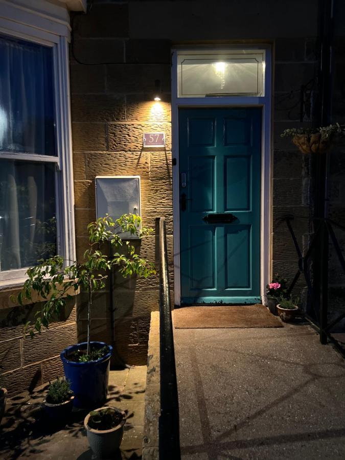 The Badger Set Apartment Hinderwell Екстериор снимка